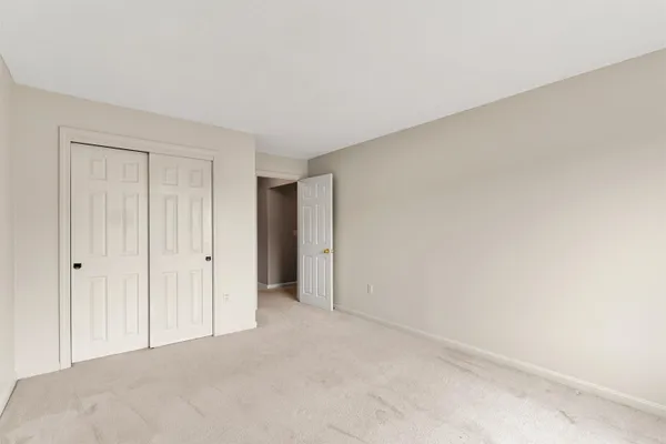 $289,900 | 2 Timberwood Drive, Unit 306, Goffstown, NH 03045