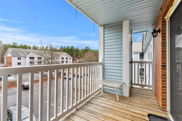 $289,900 | 2 Timberwood Drive, Unit 306, Goffstown, NH 03045