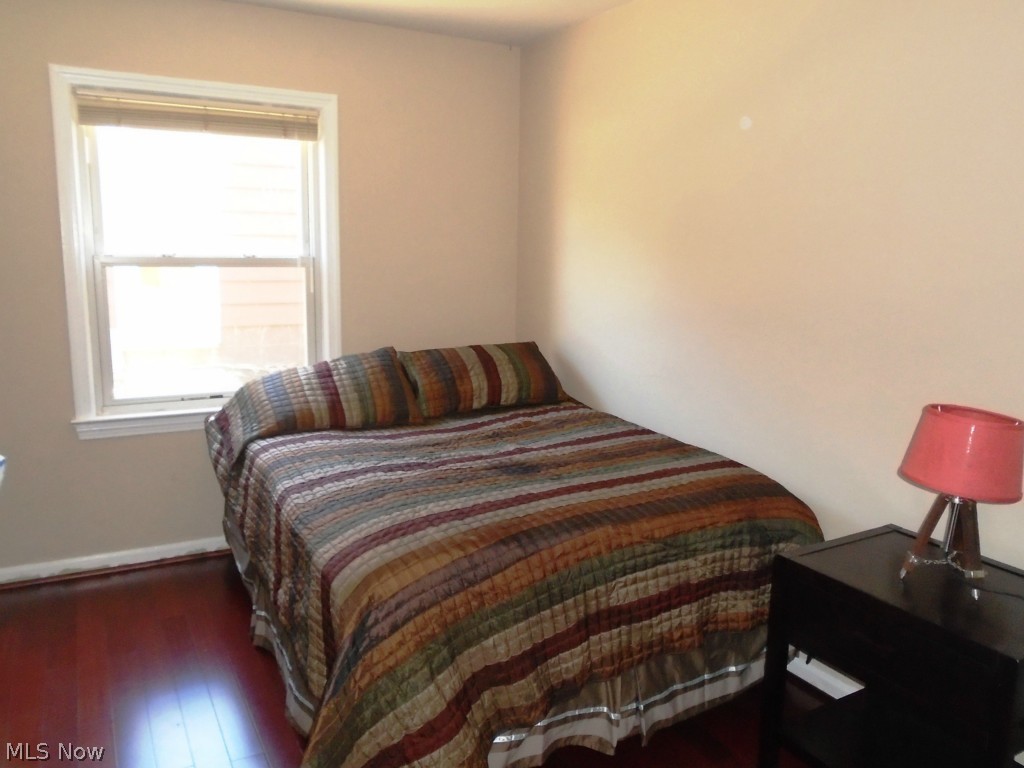 453 Overwood Road Akron, OH 44313 - Photo 18 of 24 Each room has a clean and neat décor ready for your touches!