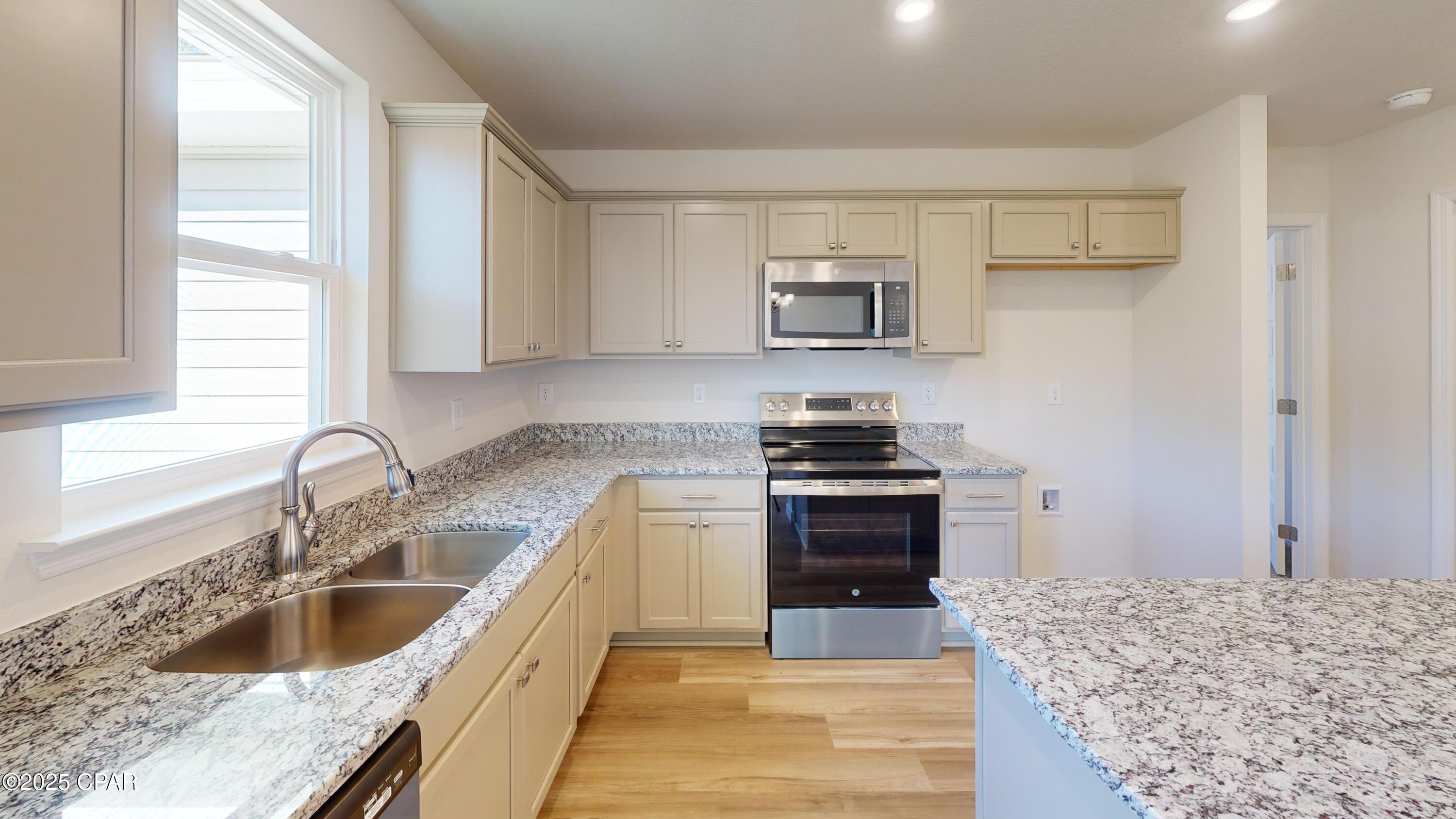 3888 Bricknell Avenue Chipley, FL 32428 - Photo 14 of 19