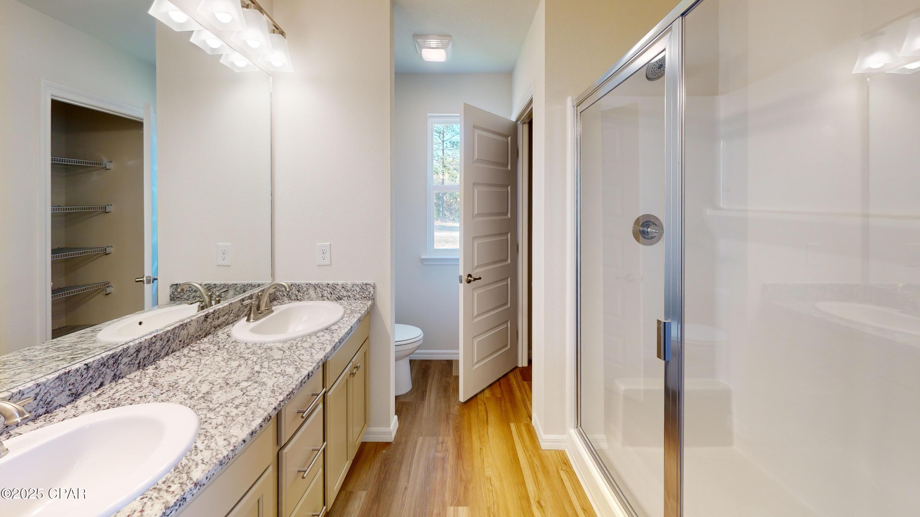 3888 Bricknell Avenue Chipley, FL 32428 - Photo 3 of 19