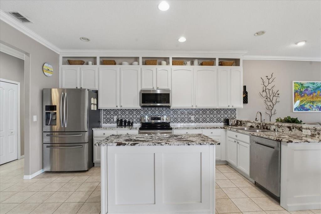 2634 Ravendale Lane Holiday, FL 34691 - Photo 11 of 57