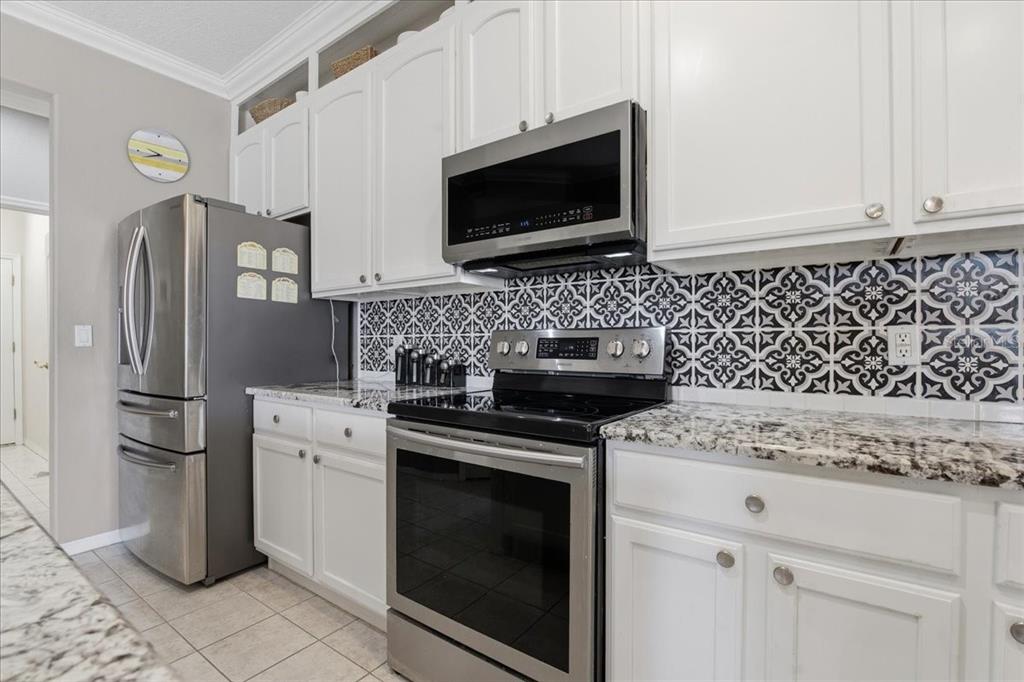 2634 Ravendale Lane Holiday, FL 34691 - Photo 13 of 57