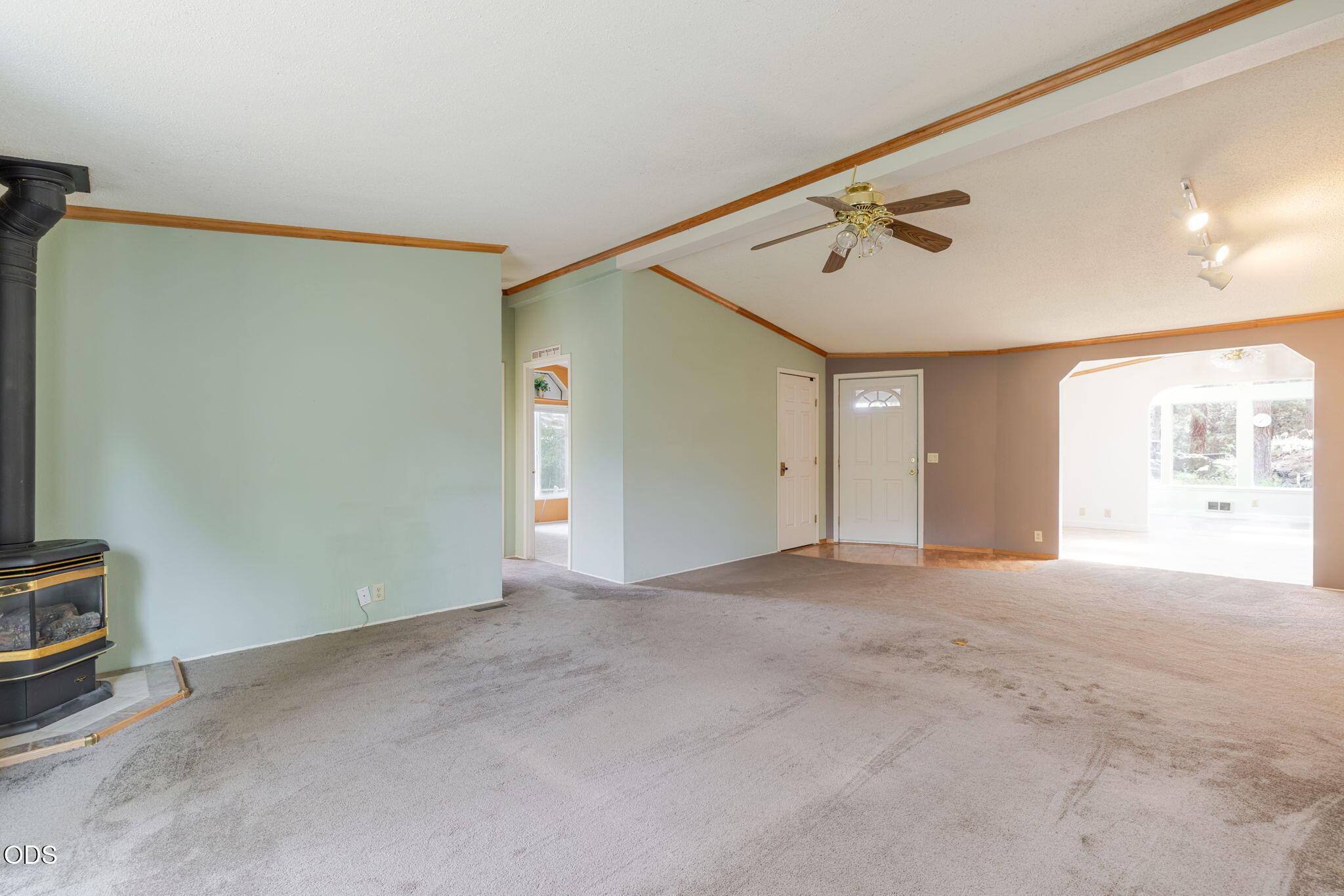 60865 Raintree Court Bend, OR 97702 - Photo 16 of 33