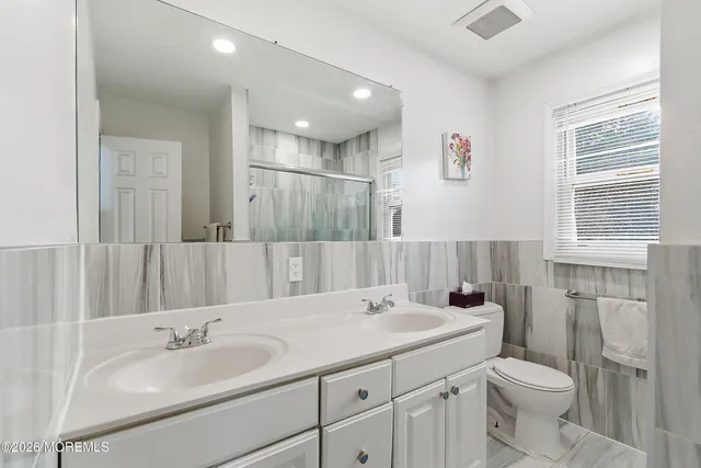 $1,075,000 | 1474 14th Street, Lakewood, NJ 08701