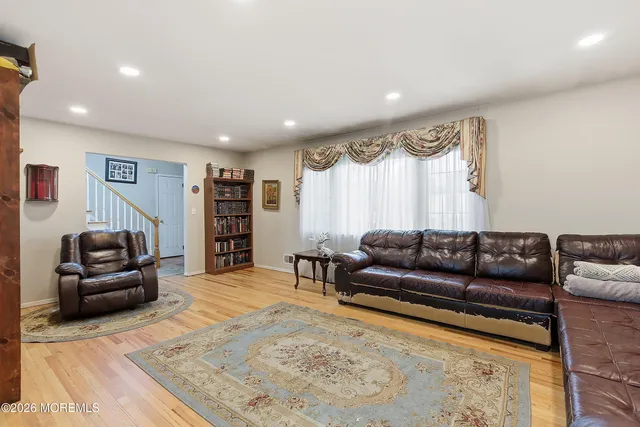 $1,075,000 | 1474 14th Street, Lakewood, NJ 08701