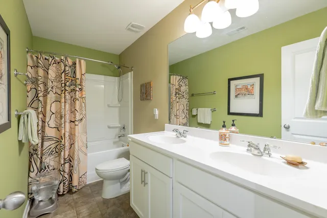 $300,000 | 39 Dragoon Court, Rossville, GA 30741