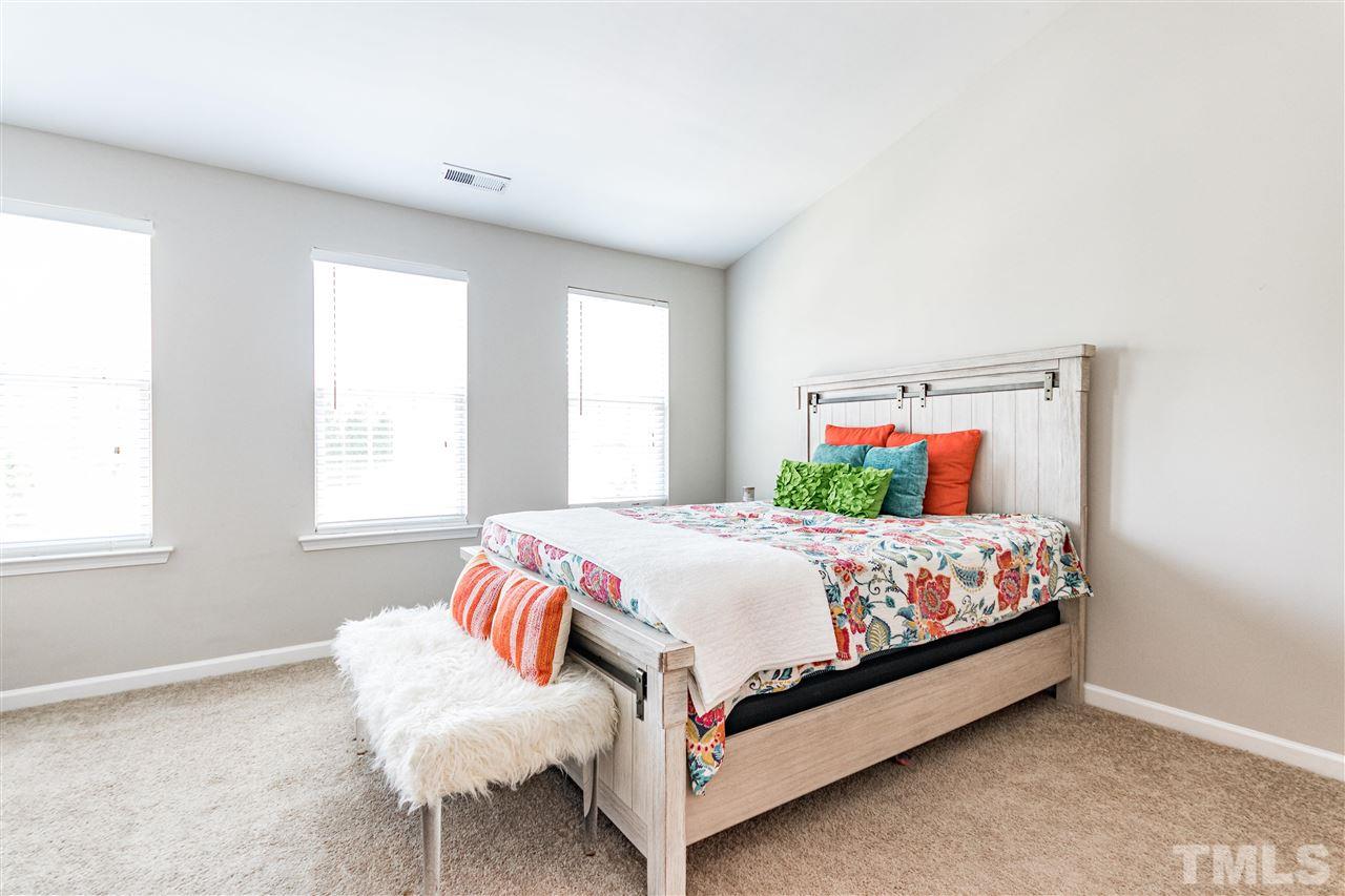 7719 Winners Edge Street Raleigh, NC 27617 - Photo 8 of 13