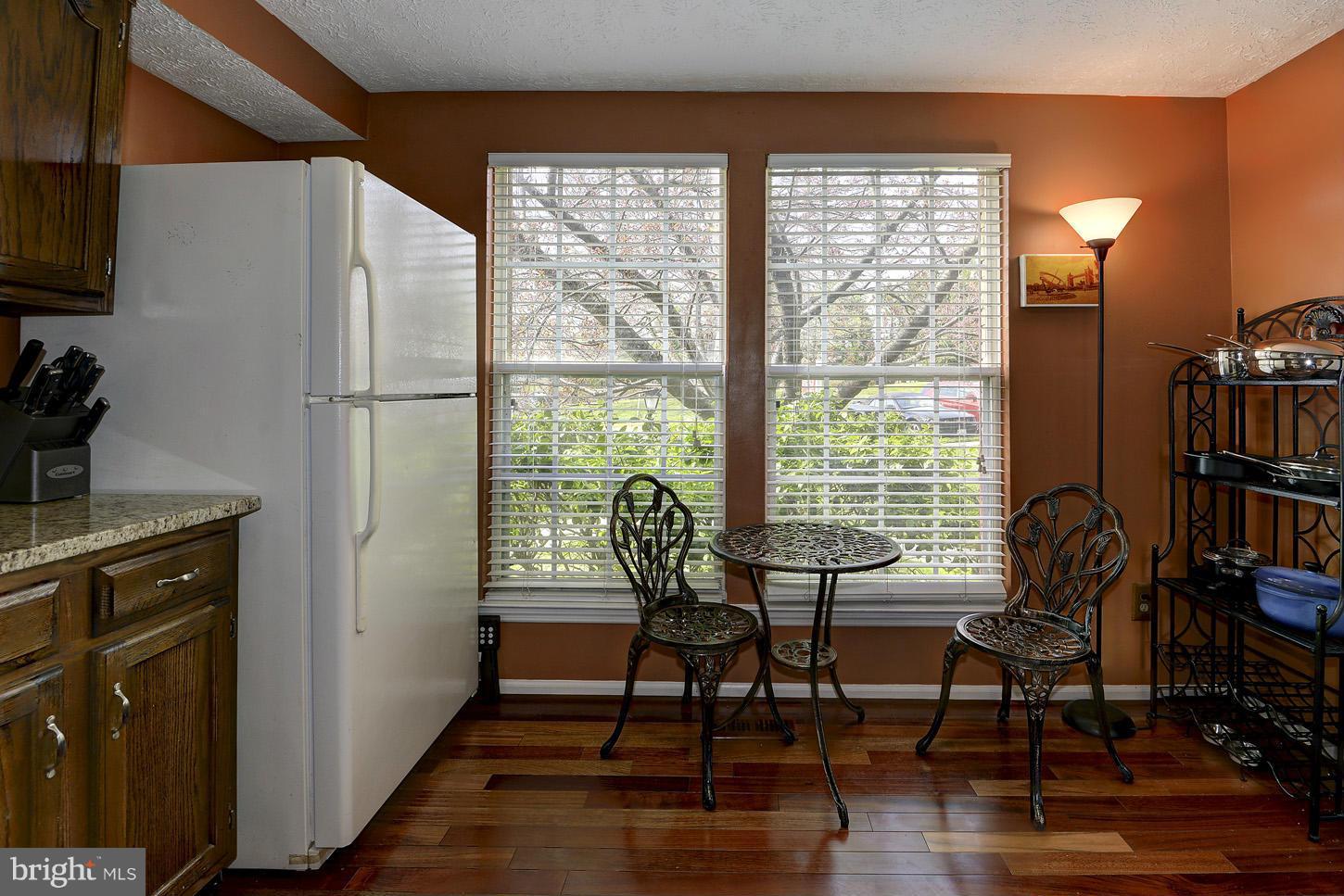 1511 Autumn Ridge Circle Reston, VA 20194 - Photo 5 of 29 a view of a livingroom with furniture and a window