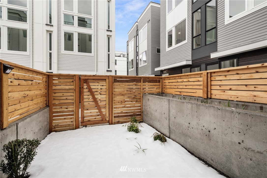 1334 East Spring Street Seattle, WA 98122 - Photo 9 of 36