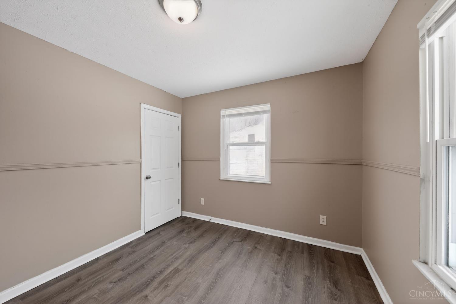 8949 Pippin Road Cincinnati, OH 45251 - Photo 7 of 32 Gallery Image 7