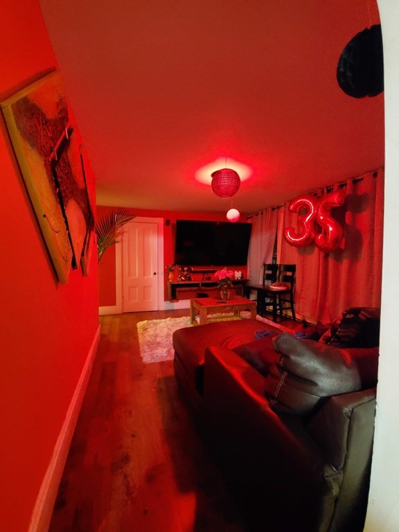 334 Mammoth Road Lowell, MA 01854 - Photo 22 of 33