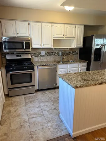 $2,100 | 436 Lindy Boulevard, Ballwin, MO 63021