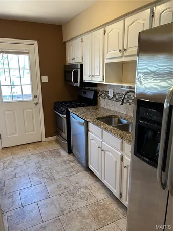 $2,100 | 436 Lindy Boulevard, Ballwin, MO 63021