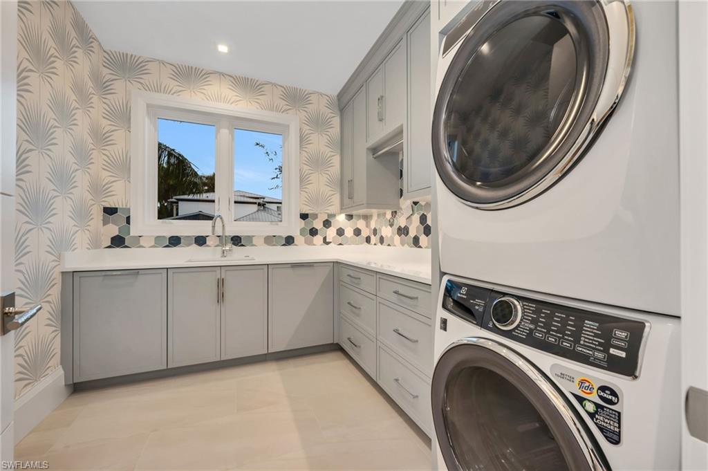 1935 5th Street South Naples, FL 34102 - Photo 12 of 40