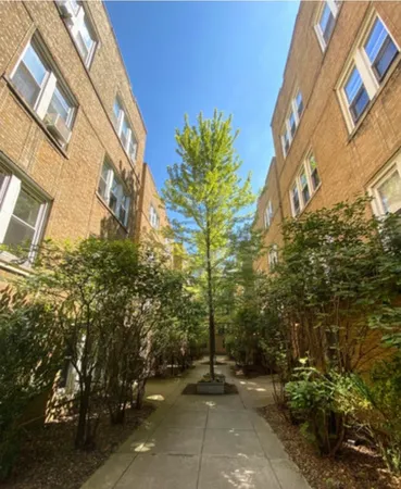 $1,850 | 679 West Wrightwood Avenue, Unit 2N, Chicago, IL 60614