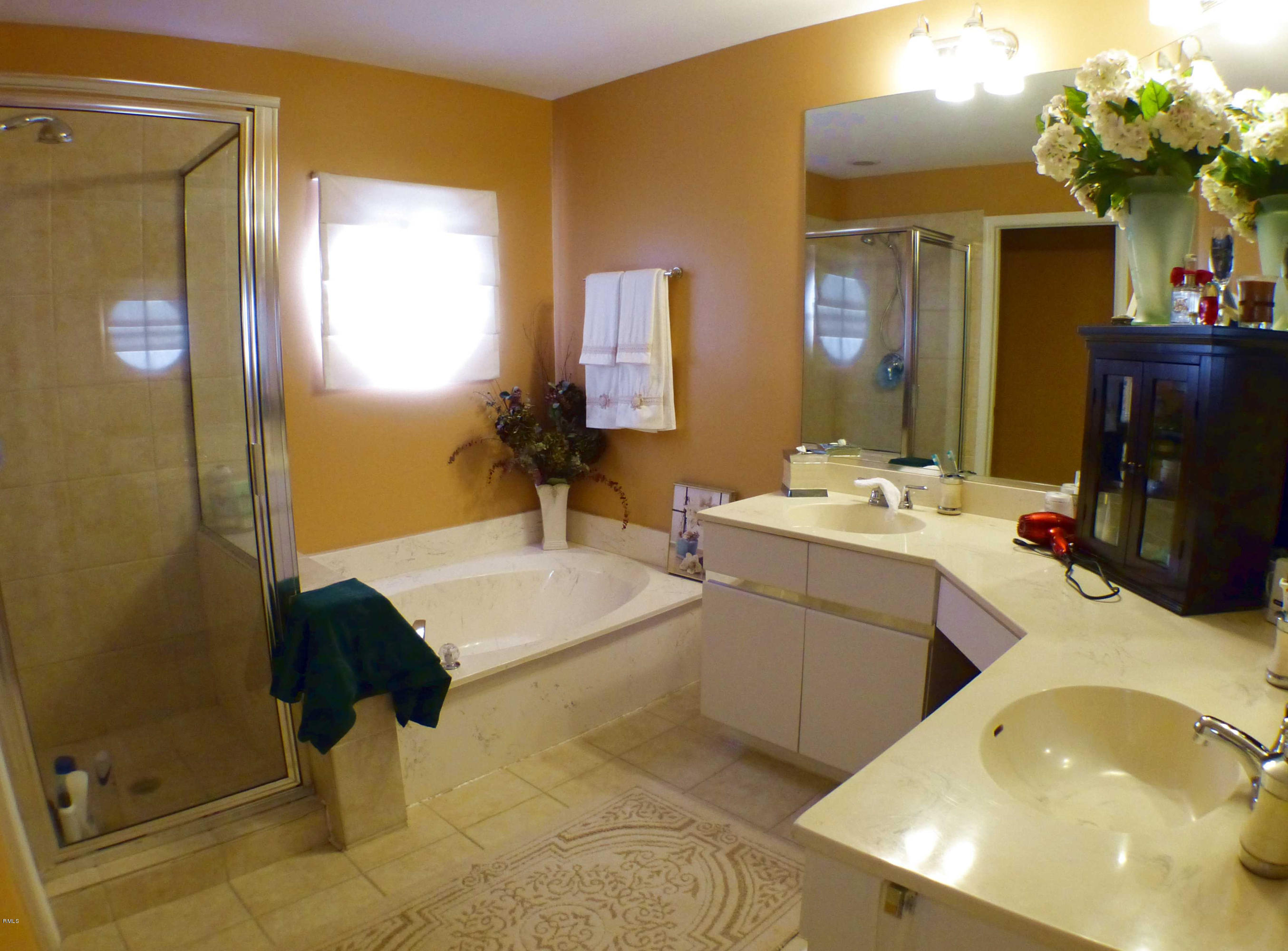 21700 Wessex Way Boca Raton, FL 33486 - Photo 19 of 25 19 - 21700 Wessex Way - Master Bath