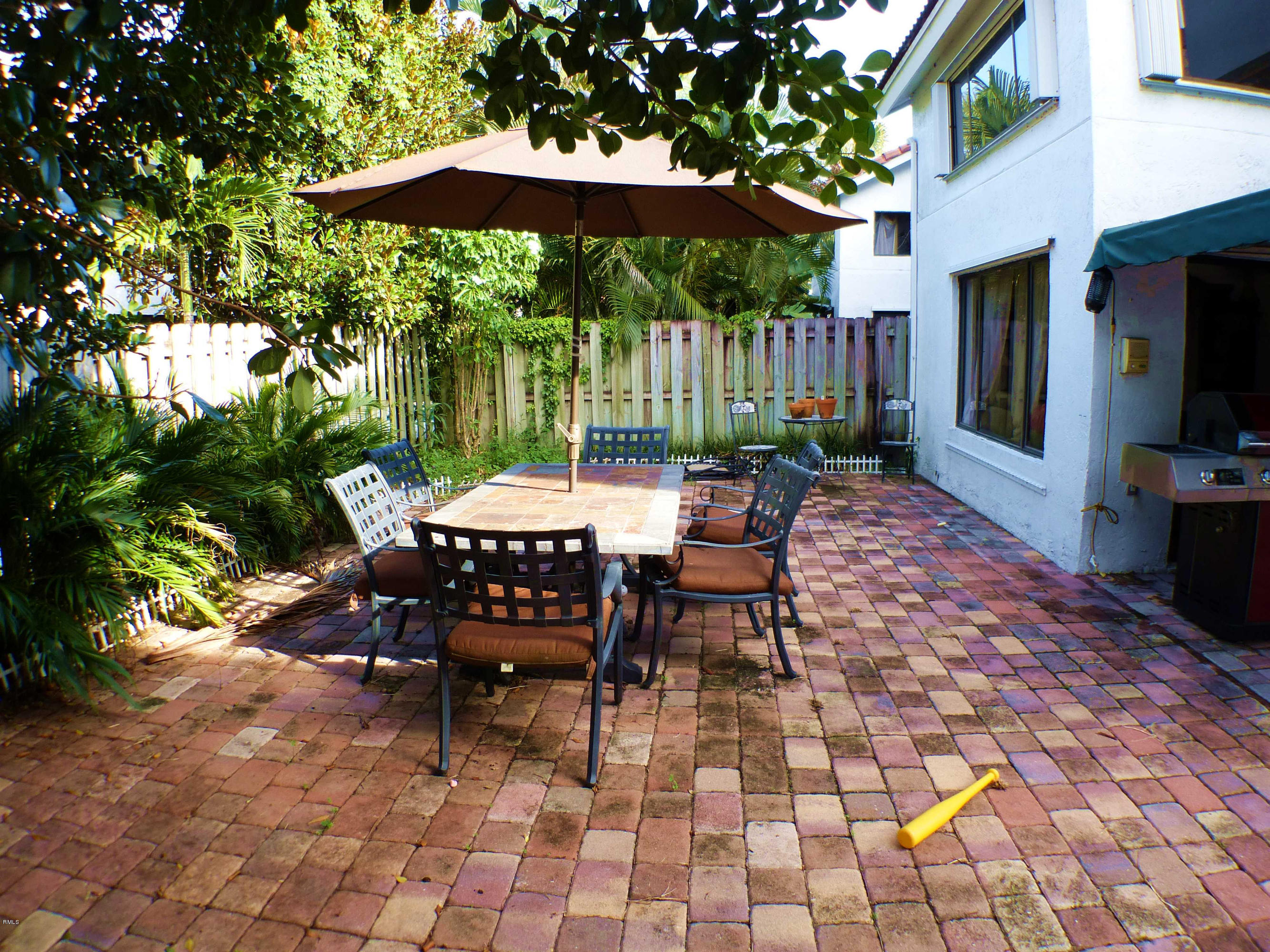 21700 Wessex Way Boca Raton, FL 33486 - Photo 23 of 25 23 - 21700 Wessex Way - Patio 2