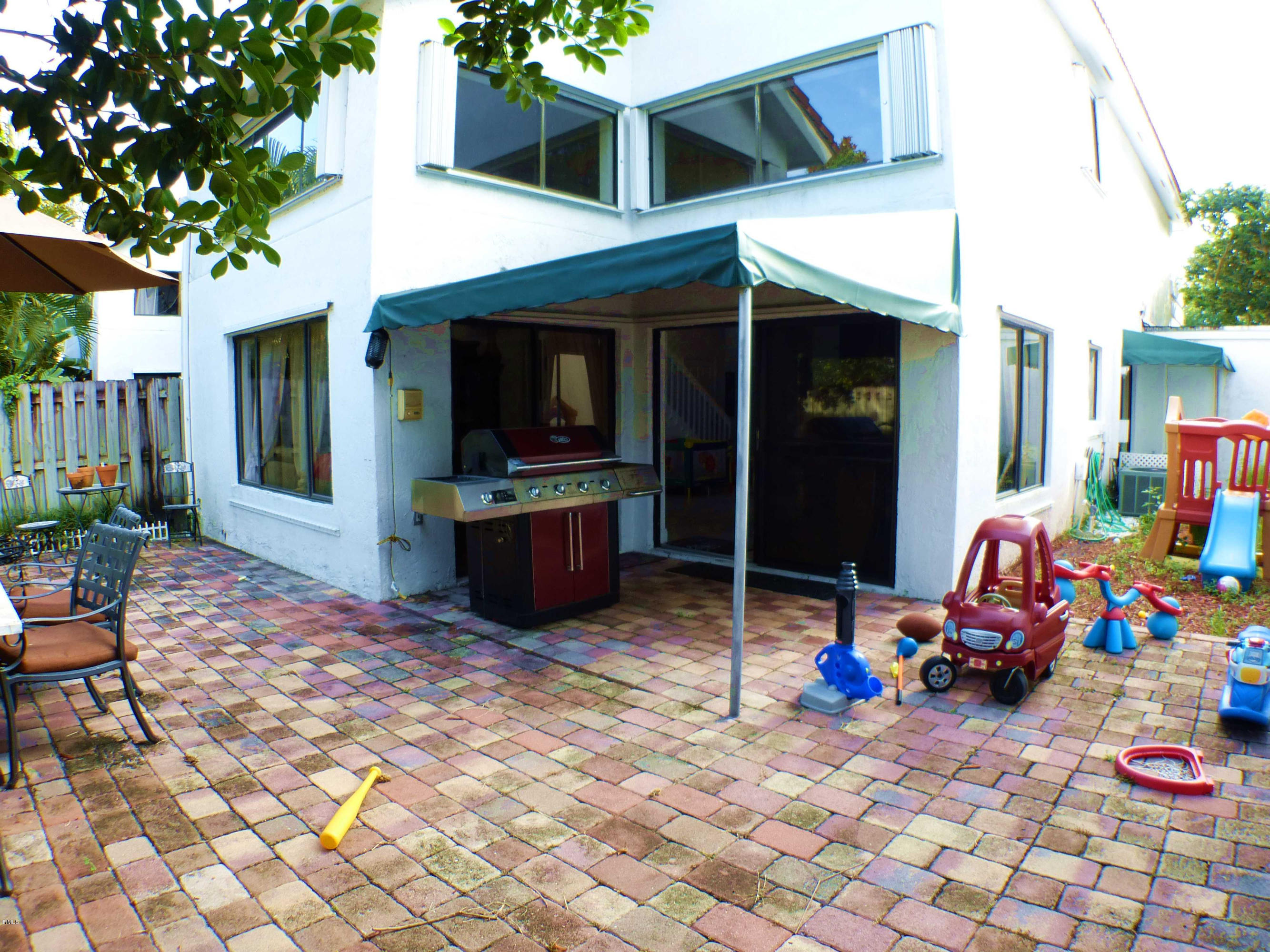 21700 Wessex Way Boca Raton, FL 33486 - Photo 24 of 25 24 - 21700 Wessex Way - Patio 3