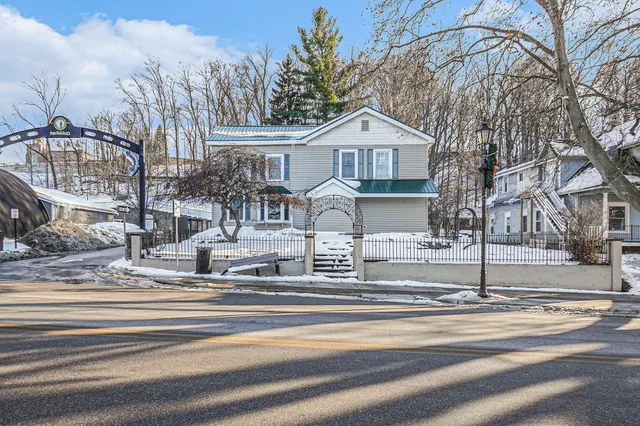 $290,000 | 86 State Road, Newaygo, MI 49337