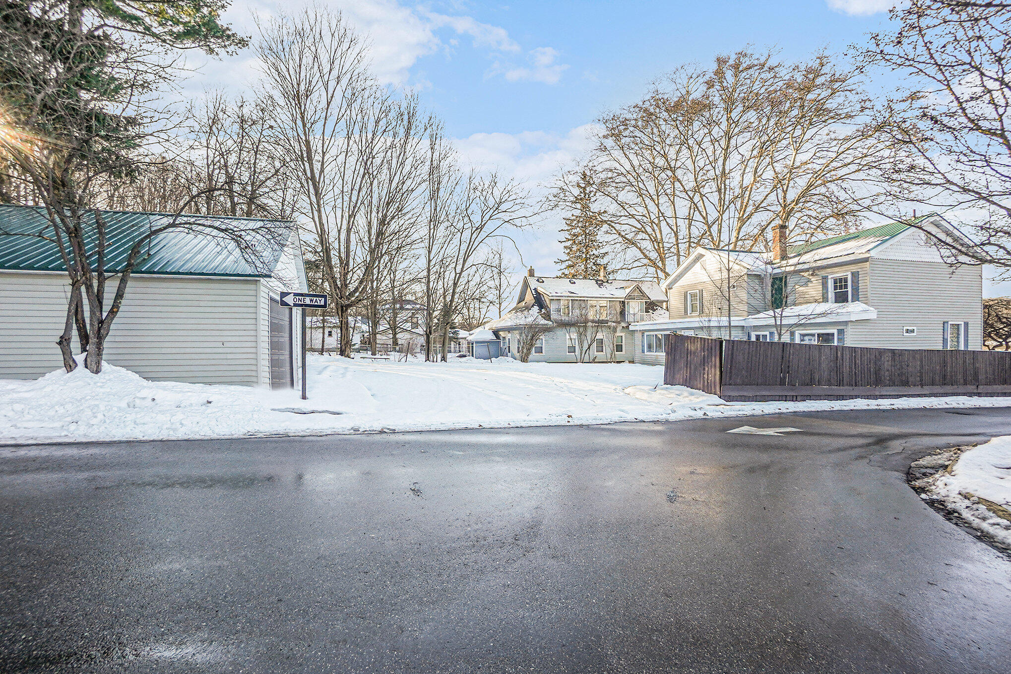 86 State Road Newaygo, MI 49337 - Photo 7 of 32 013_dsc05435_copy_90