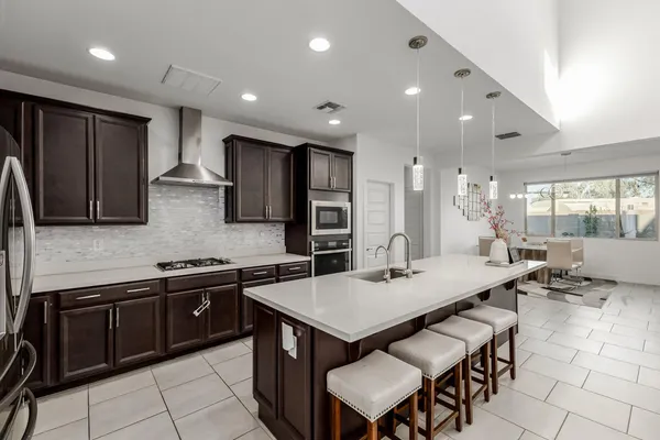 $2,700 | 6759 North 128th Avenue, Glendale, AZ 85307