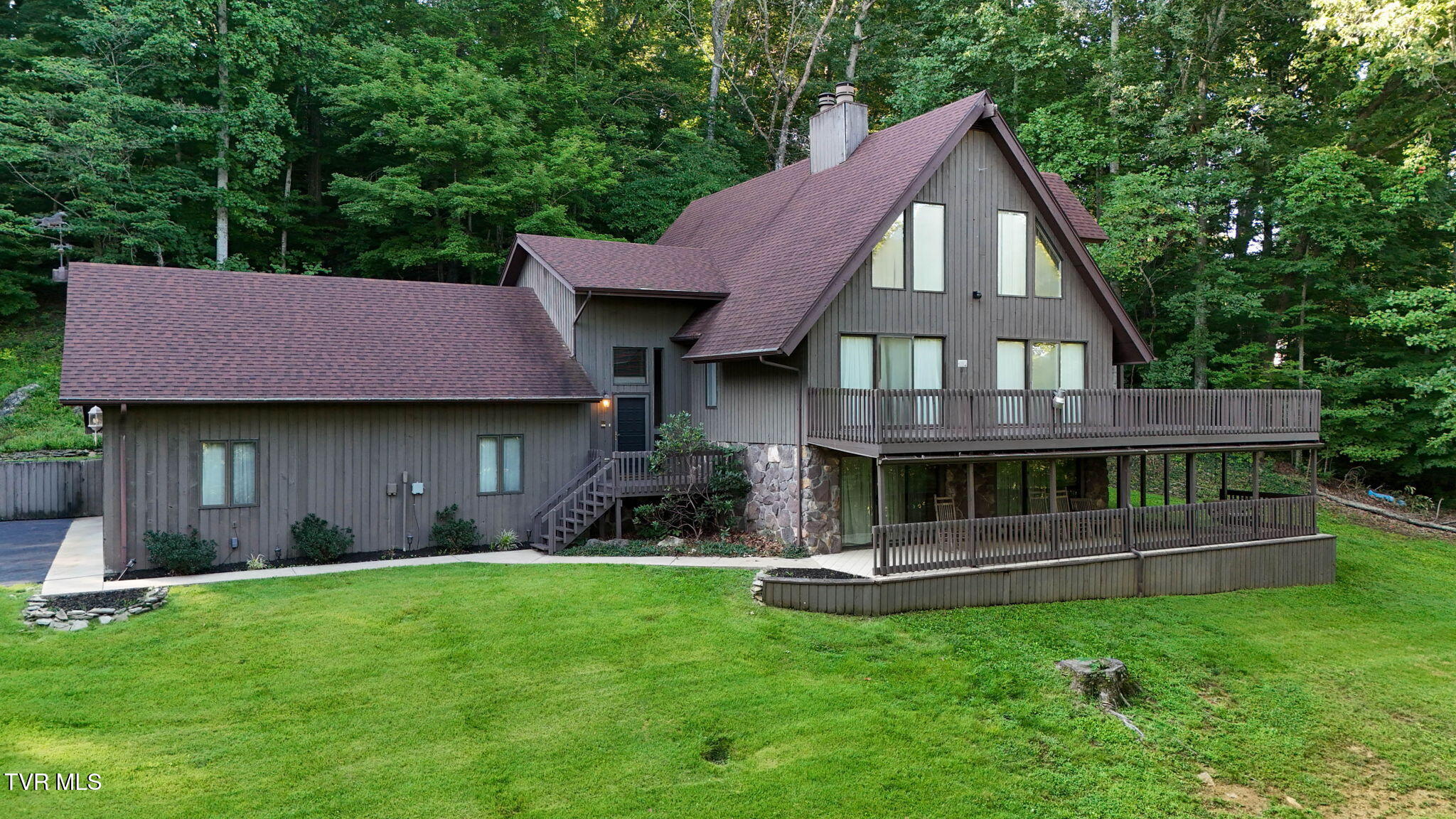 1045 Lebanon Road Kingsport, TN 37663 - Photo 1 of 83 1-web-or-mls-1045 Lebanon Rd DA-4