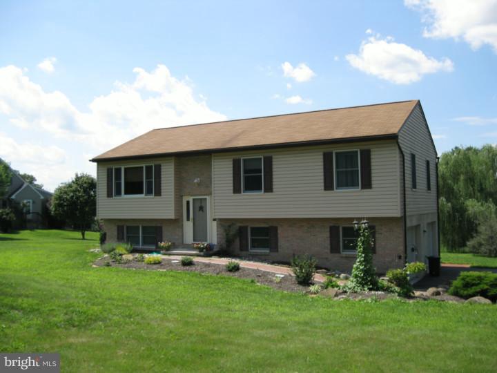 146 Henry Road Barto, PA 19504 - Photo 1 of 25 Gallery Image 1