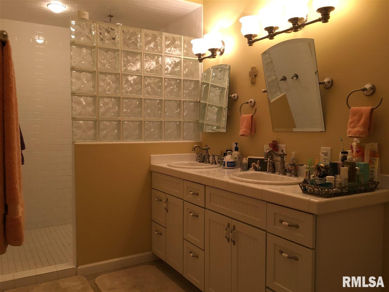 600 Coral Road Colchester, IL 62326 - Photo 16 of 36 Gallery Image 16