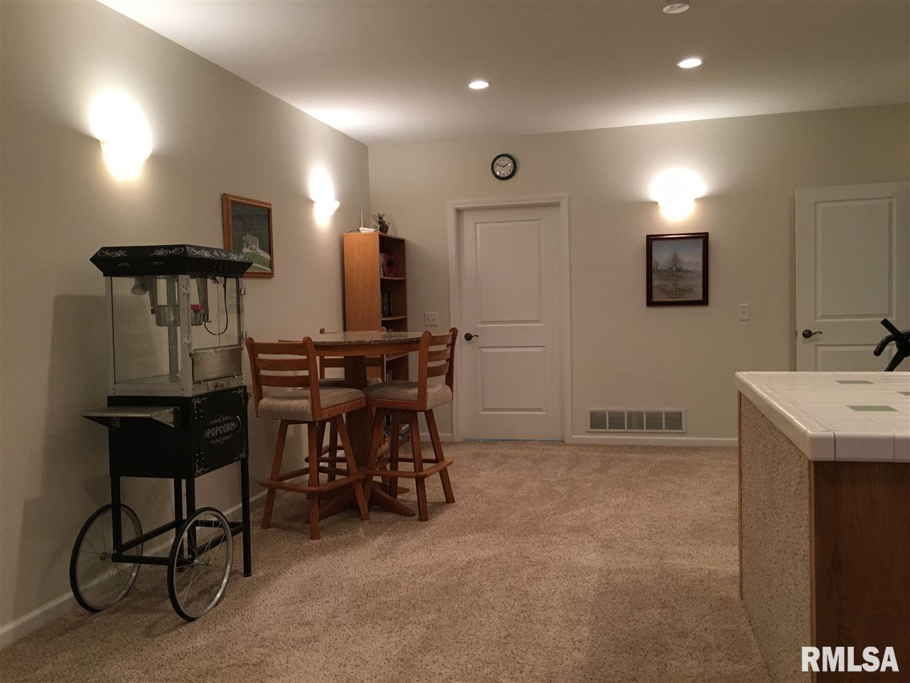 600 Coral Road Colchester, IL 62326 - Photo 18 of 36 Gallery Image 18