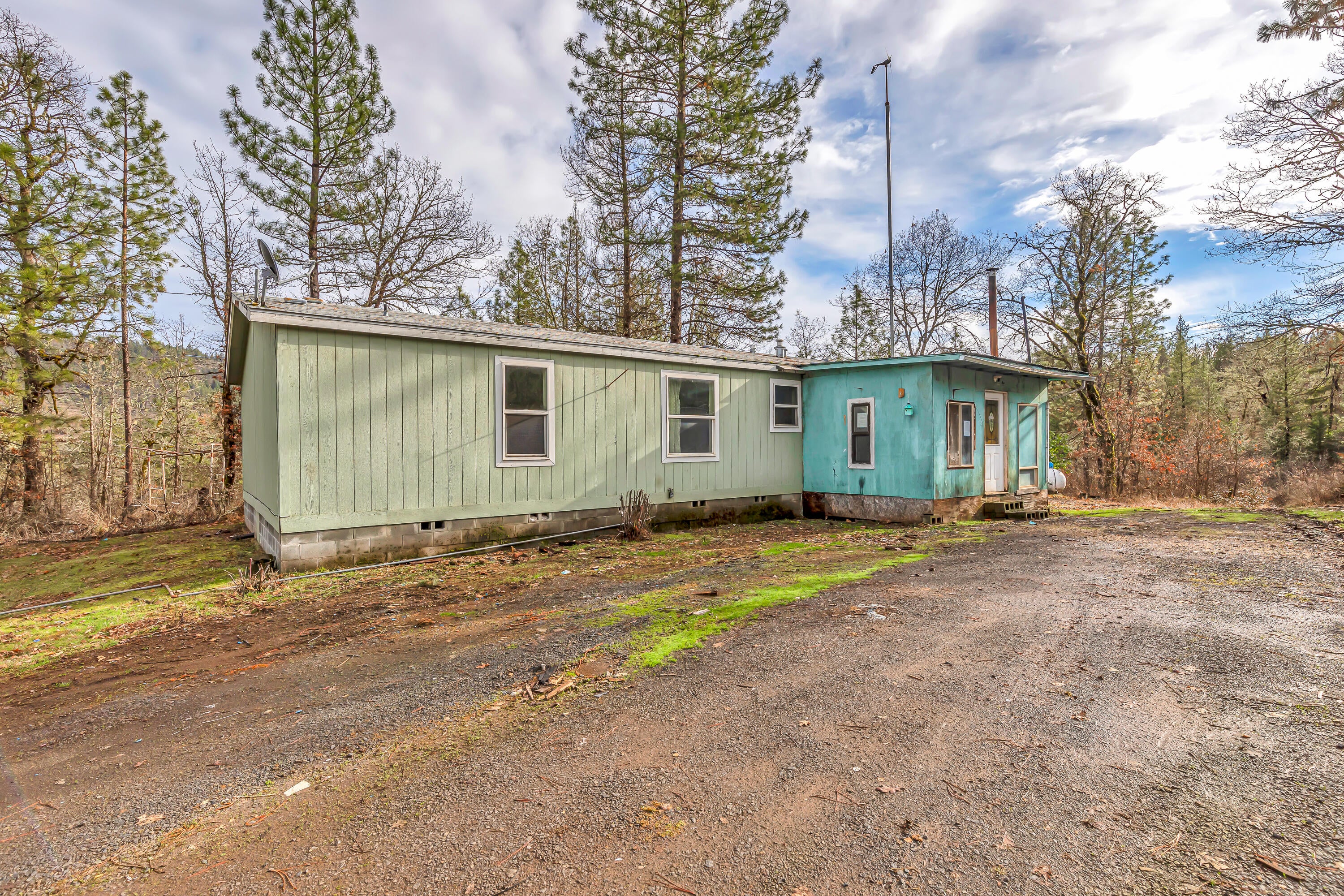 4534 Crowfoot Road Trail, OR 97541 - Photo 11 of 34 9R9A2127