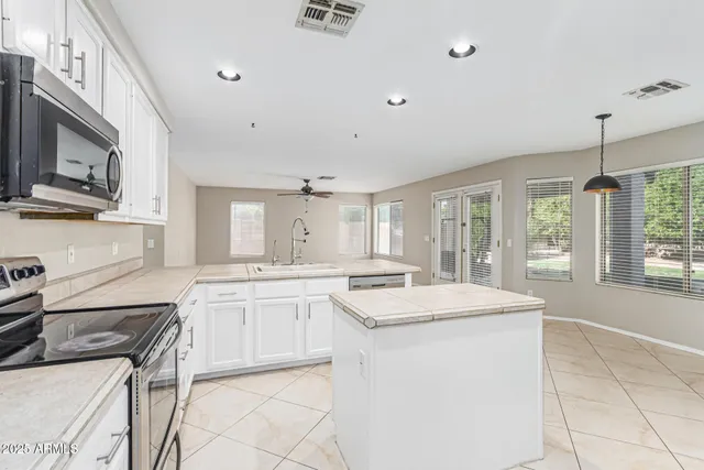 $3,790 | 602 West Canary Way, Chandler, AZ 85286