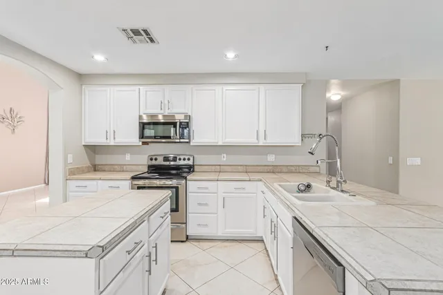 $3,790 | 602 West Canary Way, Chandler, AZ 85286