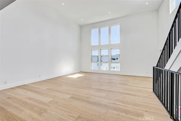 $2,050,000 | 2007 Blossom Lane, Redondo Beach, CA 90278