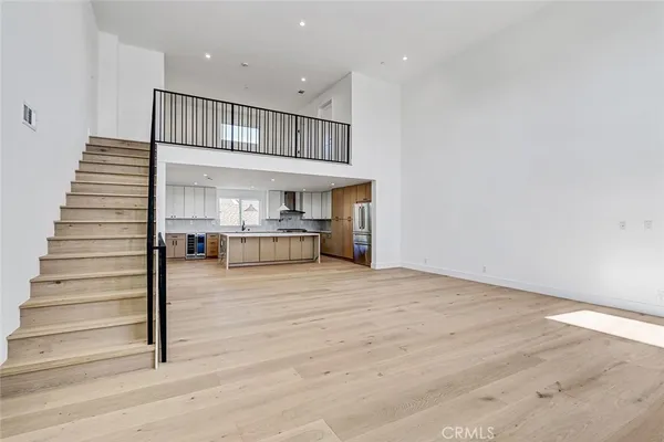 $2,050,000 | 2007 Blossom Lane, Redondo Beach, CA 90278