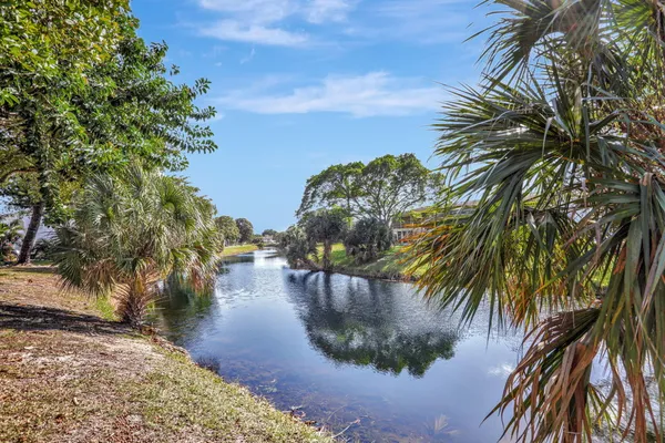 $1,800 | 86 Lyndhurst D, Unit 86, Deerfield Beach, FL 33442