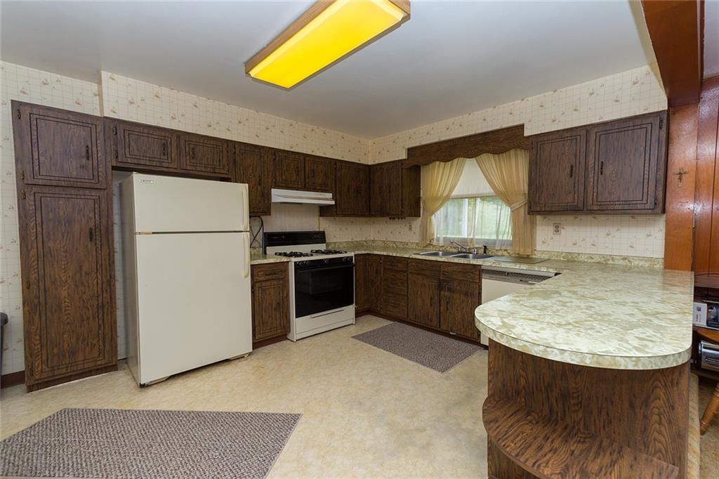 189 Tony Row Road Star Junction, PA 15482 - Photo 8 of 22