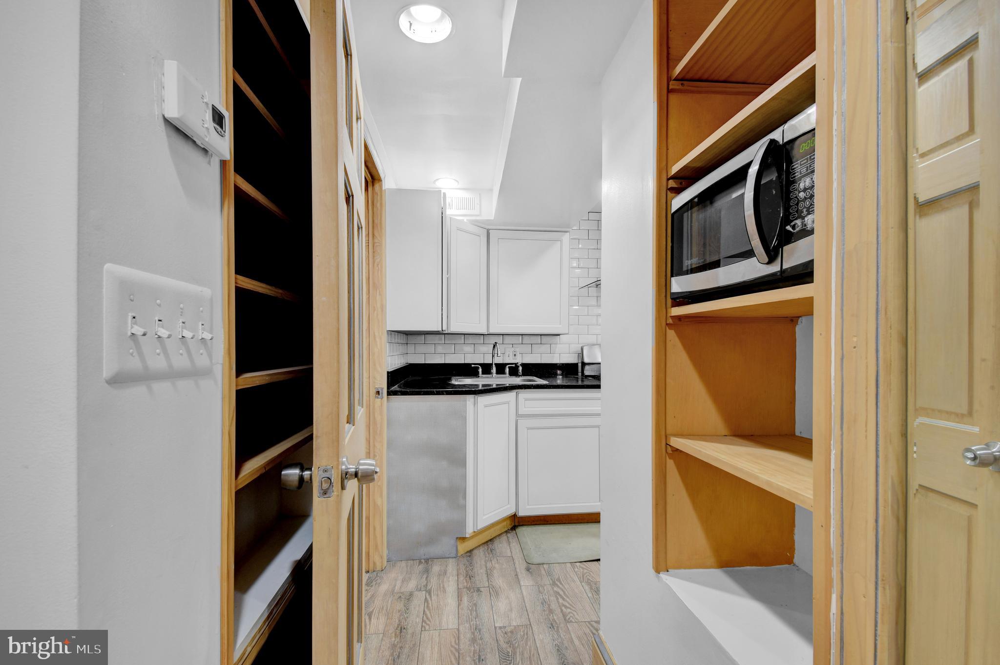 1118 Girard Street Northwest, Unit B Washington, DC 20009 - Photo 13 of 20