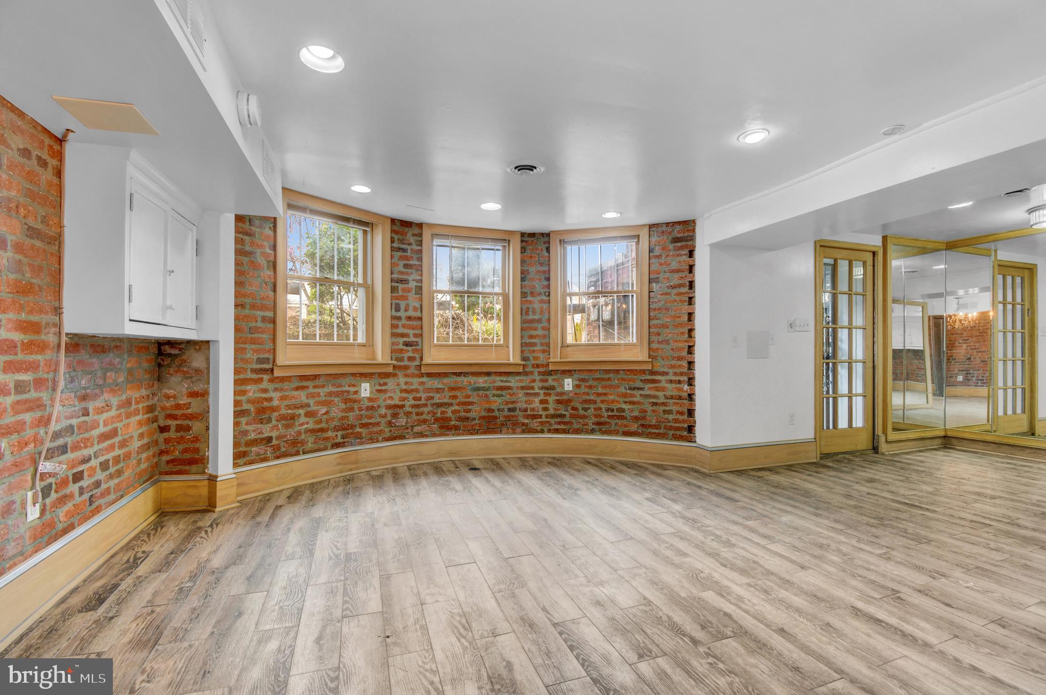 1118 Girard Street Northwest, Unit B Washington, DC 20009 - Photo 4 of 20