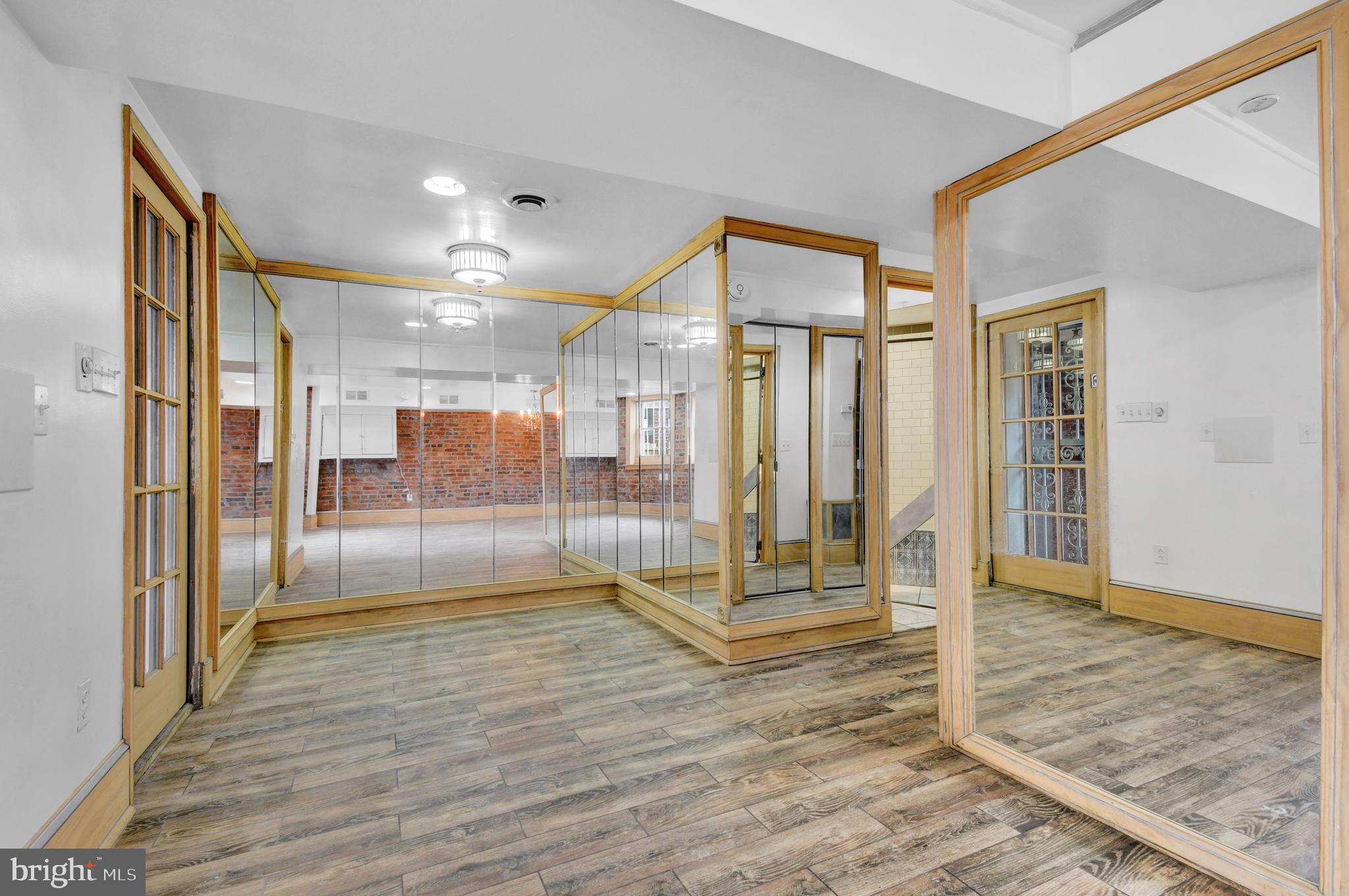 1118 Girard Street Northwest, Unit B Washington, DC 20009 - Photo 6 of 20