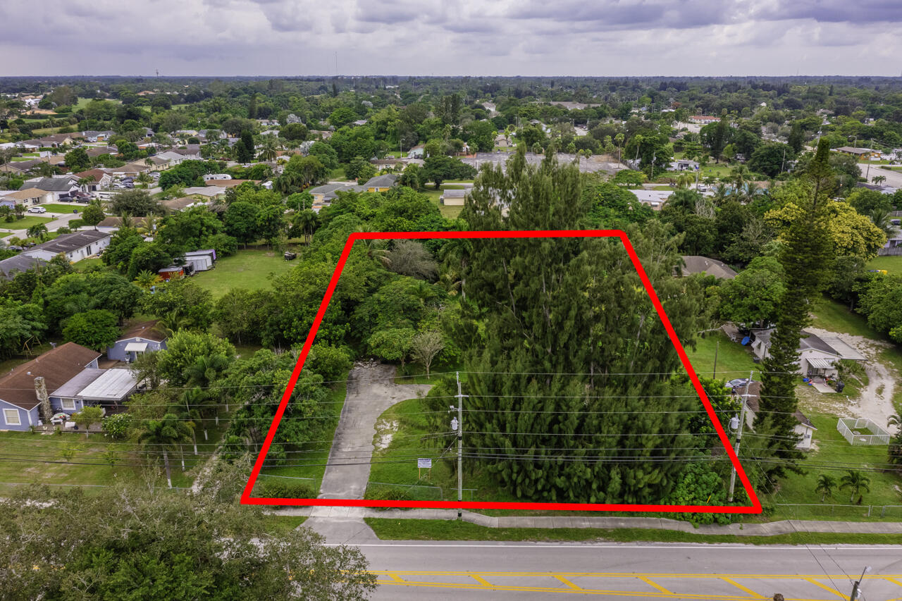 4843 Davis Road Lake Worth, FL 33461 - Photo 6 of 18 a view of a city