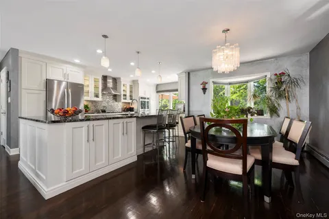 $999,000 | 491 Bunker Drive, Oceanside, NY 11572