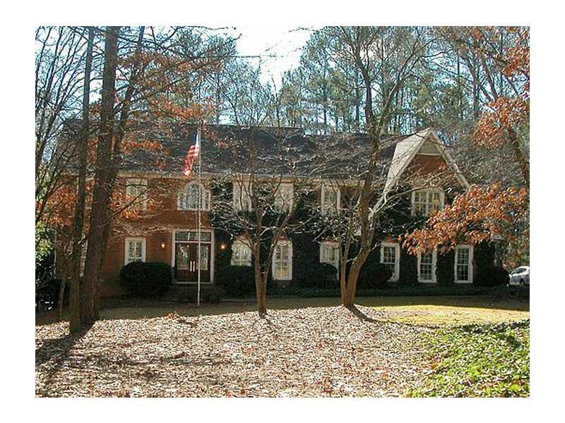 2015 Stonehedge Road Roswell, GA 30075 - Photo 1 of 1 Facade/Exterior Front.