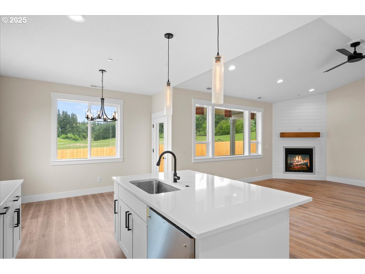 765 Riley Drive Northeast Silverton, OR 97381 - Photo 8 of 20 Gallery Image 8