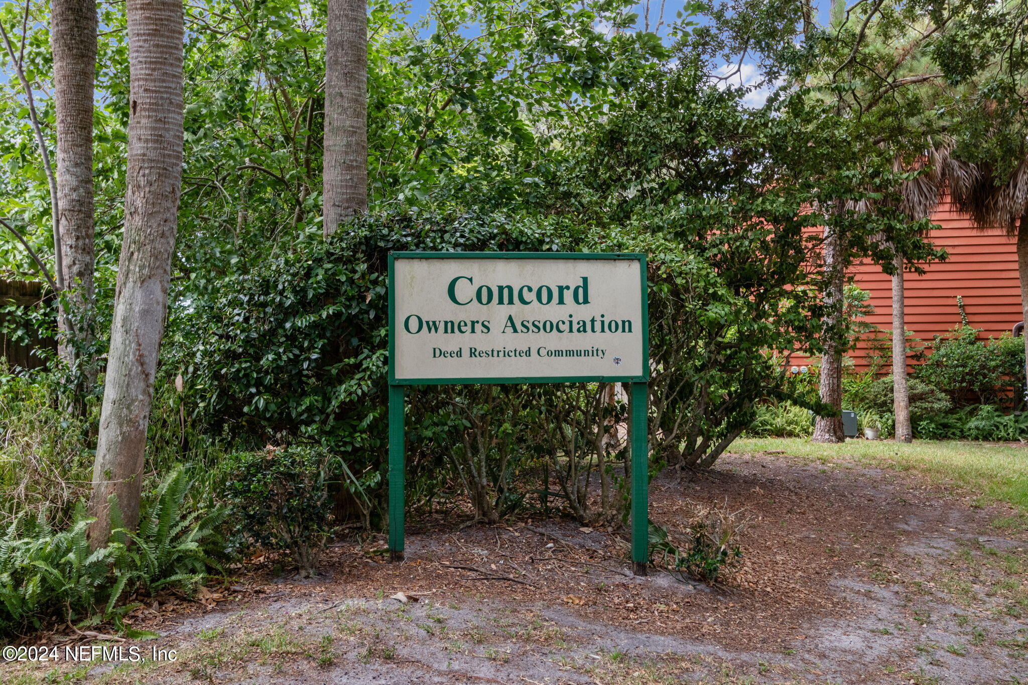 1004 Kettering Way Orange Park, FL 32073 - Photo 29 of 29 a sign that is sitting on a brick wall