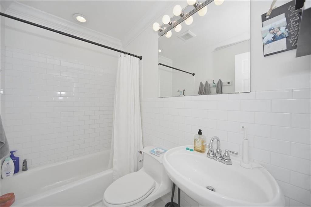 546 Allen Road Northeast, Unit B Atlanta, GA 30324 - Photo 19 of 38