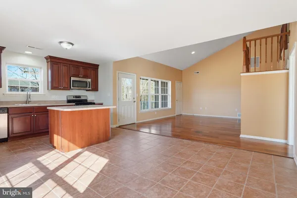 $2,750 | 13675-00 Philmont Avenue, Unit 40, Philadelphia, PA 19116