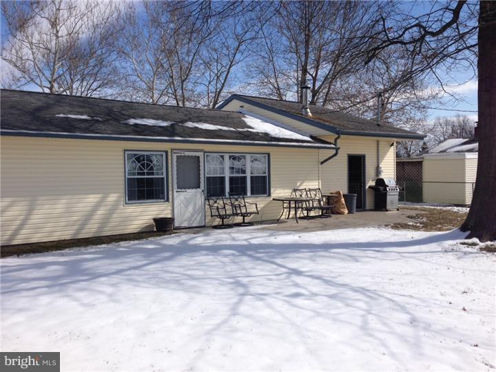 55 Gentle Road Levittown, PA 19057 - Photo 22 of 25 Exterior Back