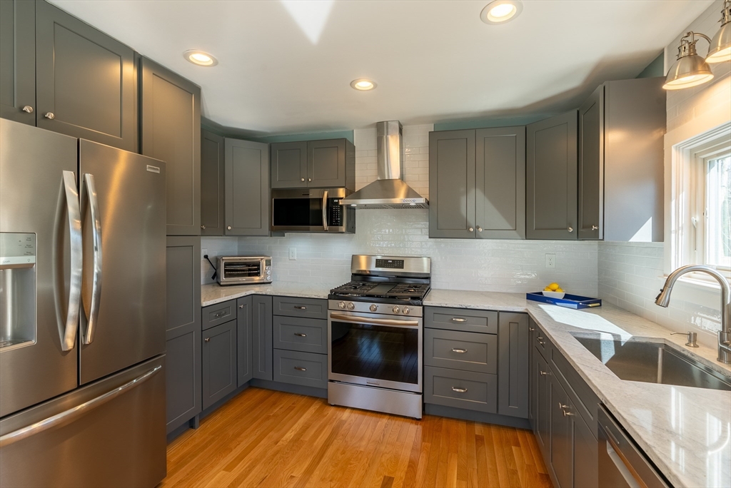 6 Andrea Road Bourne, MA 02559 - Photo 10 of 40