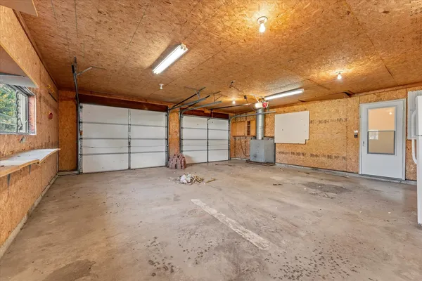 a view of a garage